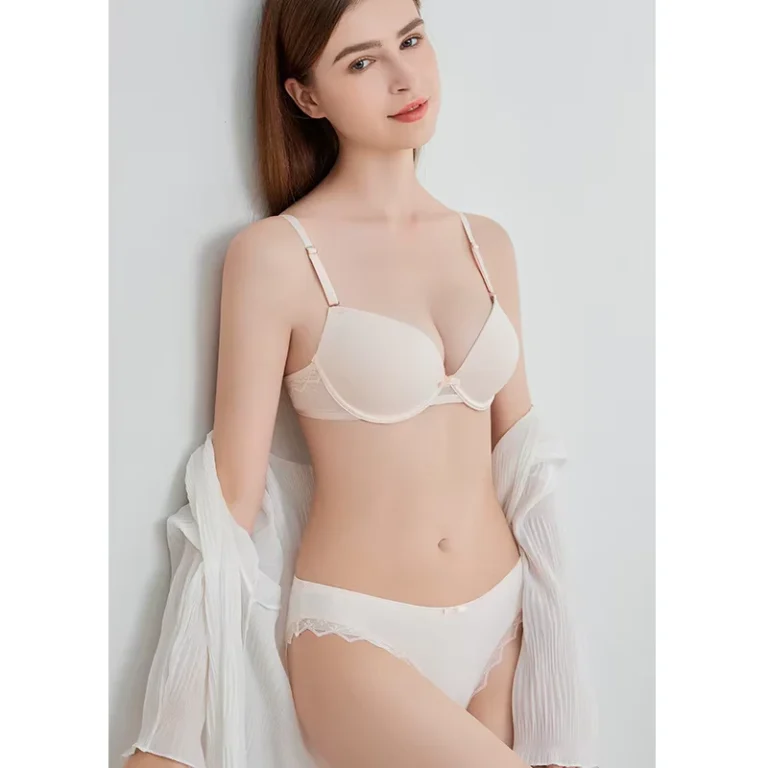 Female-Underwear-Seamless-Bras-Panties-Womens-Lace-slip-Under-Wire-Bra-and-Brief-Set