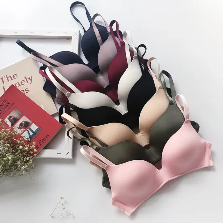 Japanese-Seamless-A-B-Cup-32-Size-One-Piece-Comfortable-Breathable-Gather-Young-Girls-Student-Bra