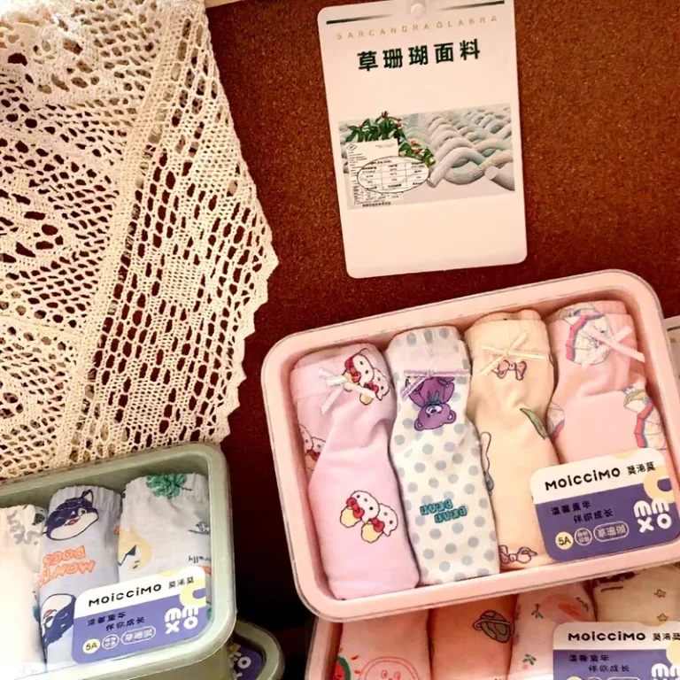Lovely-Cartoon-Pattern-Four-Pack-Girls-Underwear-Comfortable-Breathable-Cotton-Skin-Friendly-Plain-Dyed-All-Four-Seasons