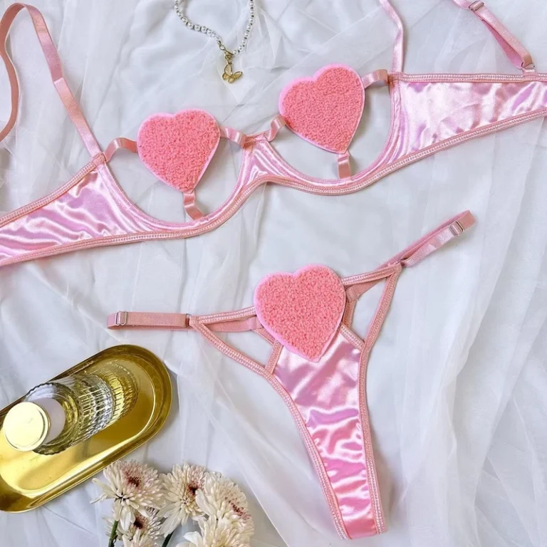 Lovely-pink-Lingerie-Easter-Bunny-Girl-Sexy-and-Fun-Underwear-Heart-Girl-Game-Set