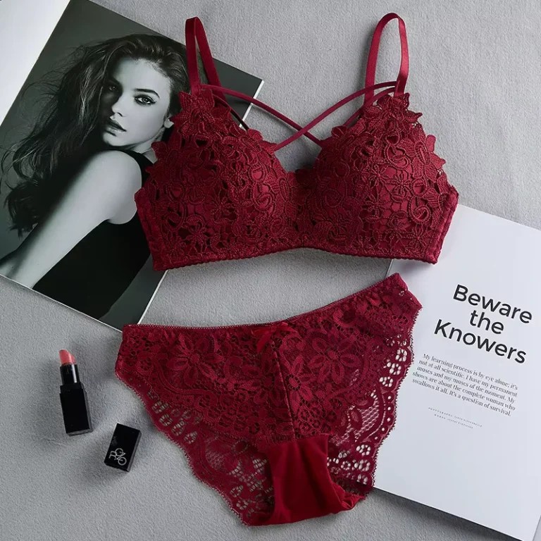 New-Fashion-Underwear-Women-Sexy-Thin-Lingerie-Set-3-4-Cup-Embroidered-Lace-Wireless-Sexy-Bra-Brief-Sets