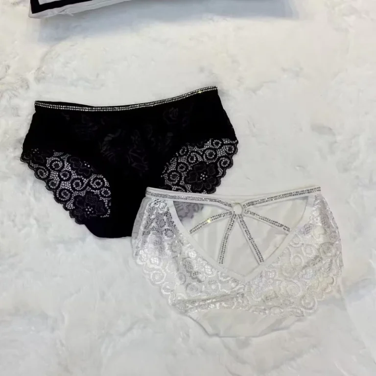 New-Light-Sexy-Comfortable-Breathable-Lace-Hollow-Out-Womens-Underwear-Seamless-Briefs-Fashion