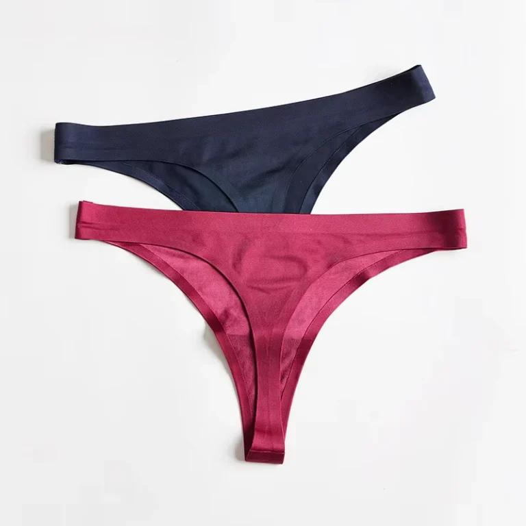 New-One-Piece-Seamless-Underwear-Womens-Icy-Silk-Low-Waist-Sexy-Breathable-Large-Triangle-Cotton-Crotch